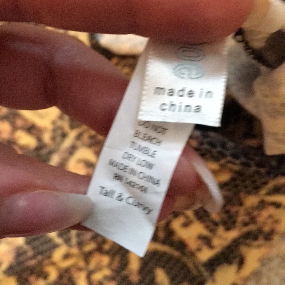 TC Lularoe - Picture 3 of 3